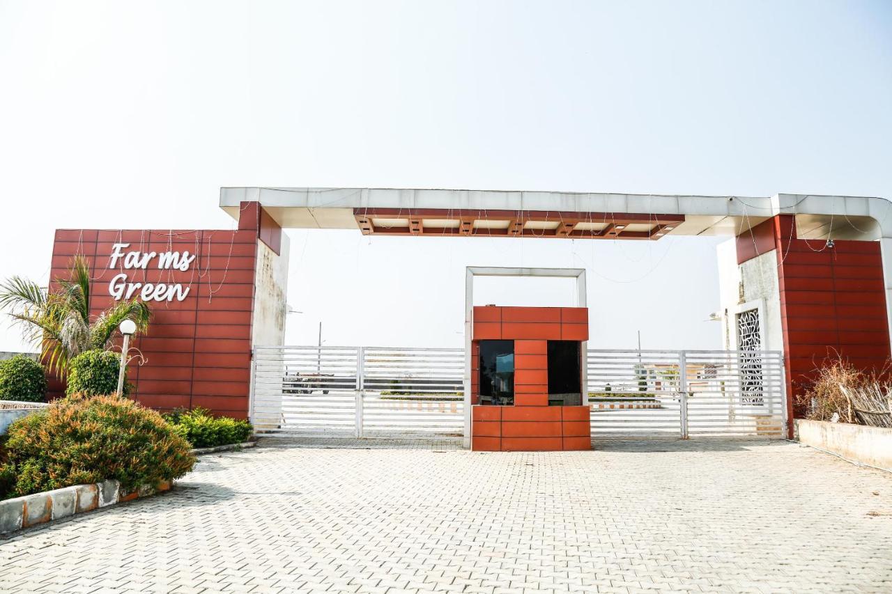 Oyo 23367 Farmsgreen Resort And Restaurant Orchha Exterior photo